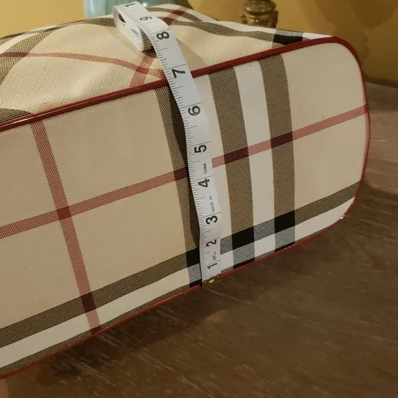 NEW! Plaid Tote Bag with Authentic Burberry Scarf & Umbrella - Picture 10 of 11